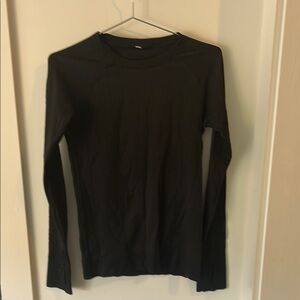 lululemon athletica Long Sleeve Tee - Black